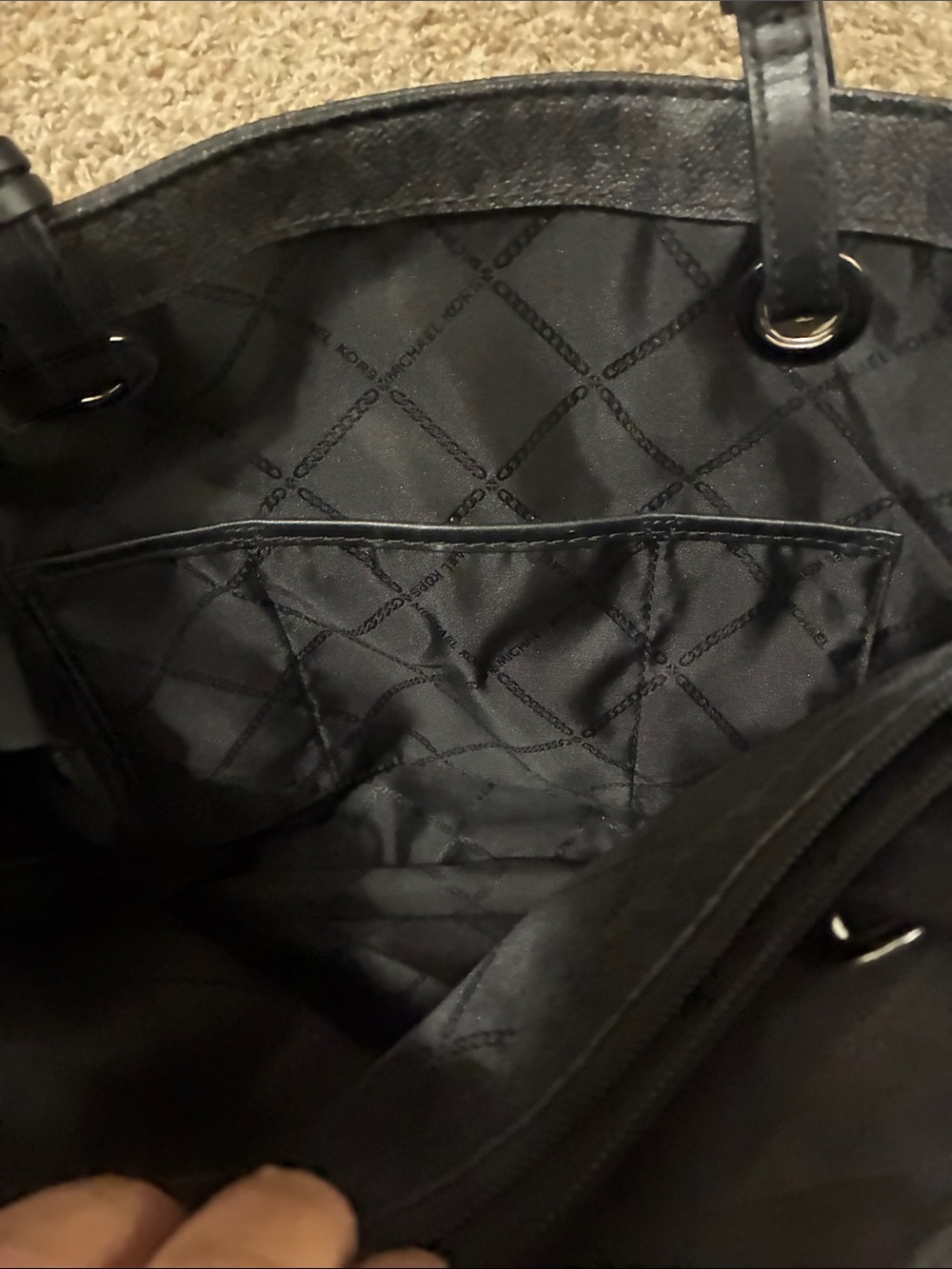 Michael Kors Black Logo Jet Set tote with MK Charm and Side Pockets - Picture 9 of 10